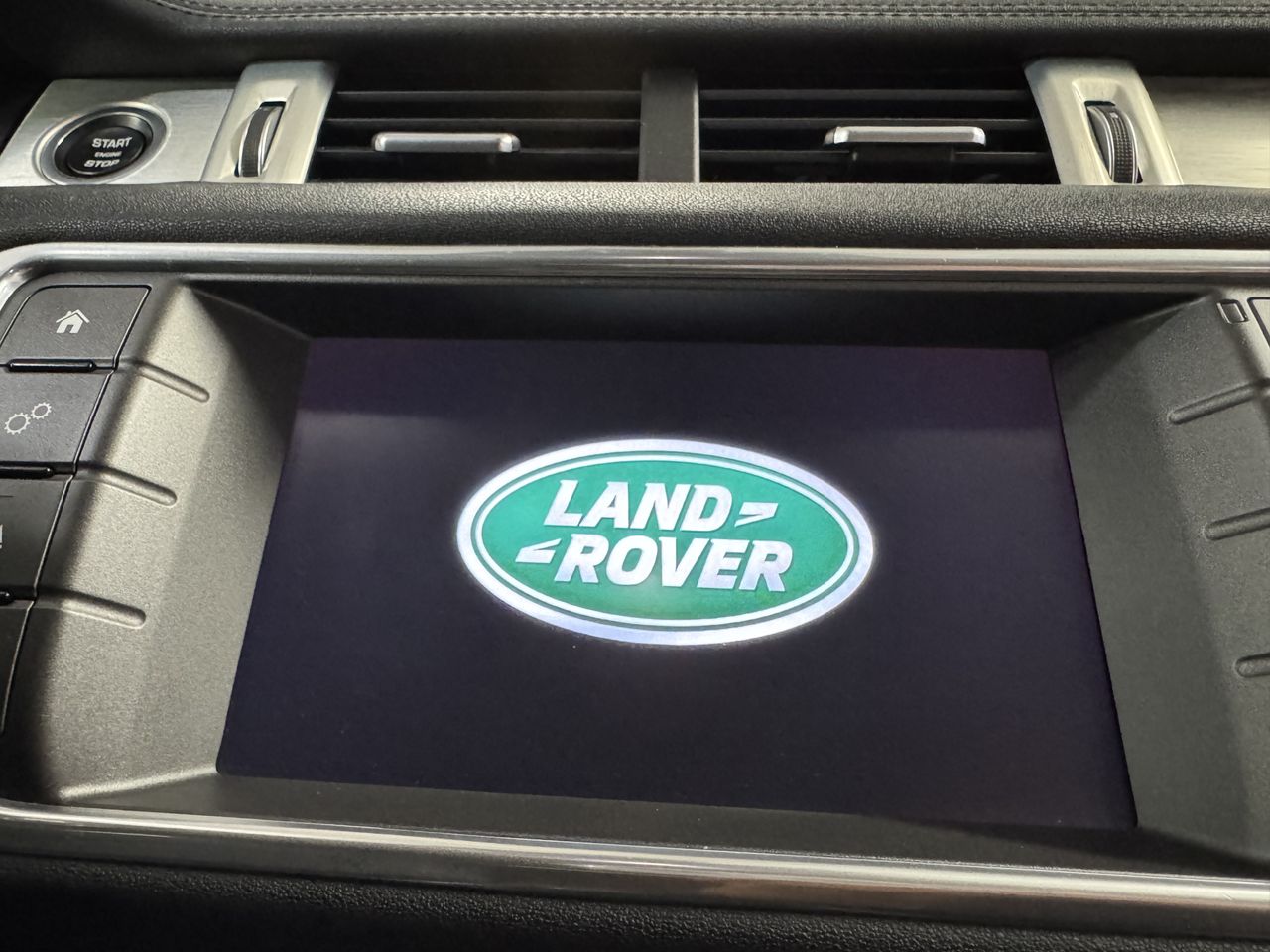 Land-Rover Range Rover Evoque 2.0eD4 Pure 2WD 150, 110kW/150 PS  - Foto 22
