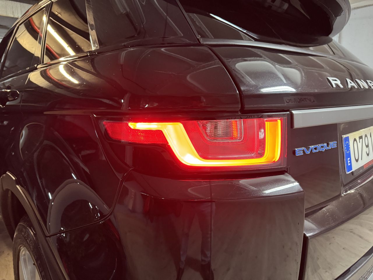 Land-Rover Range Rover Evoque 2.0eD4 Pure 2WD 150, 110kW/150 PS  - Foto 29