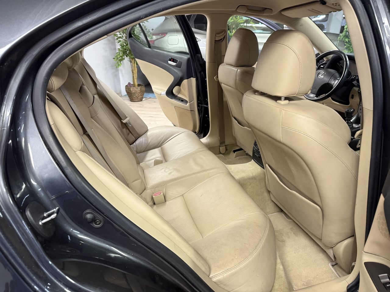 Lexus IS 220D  - Foto 12