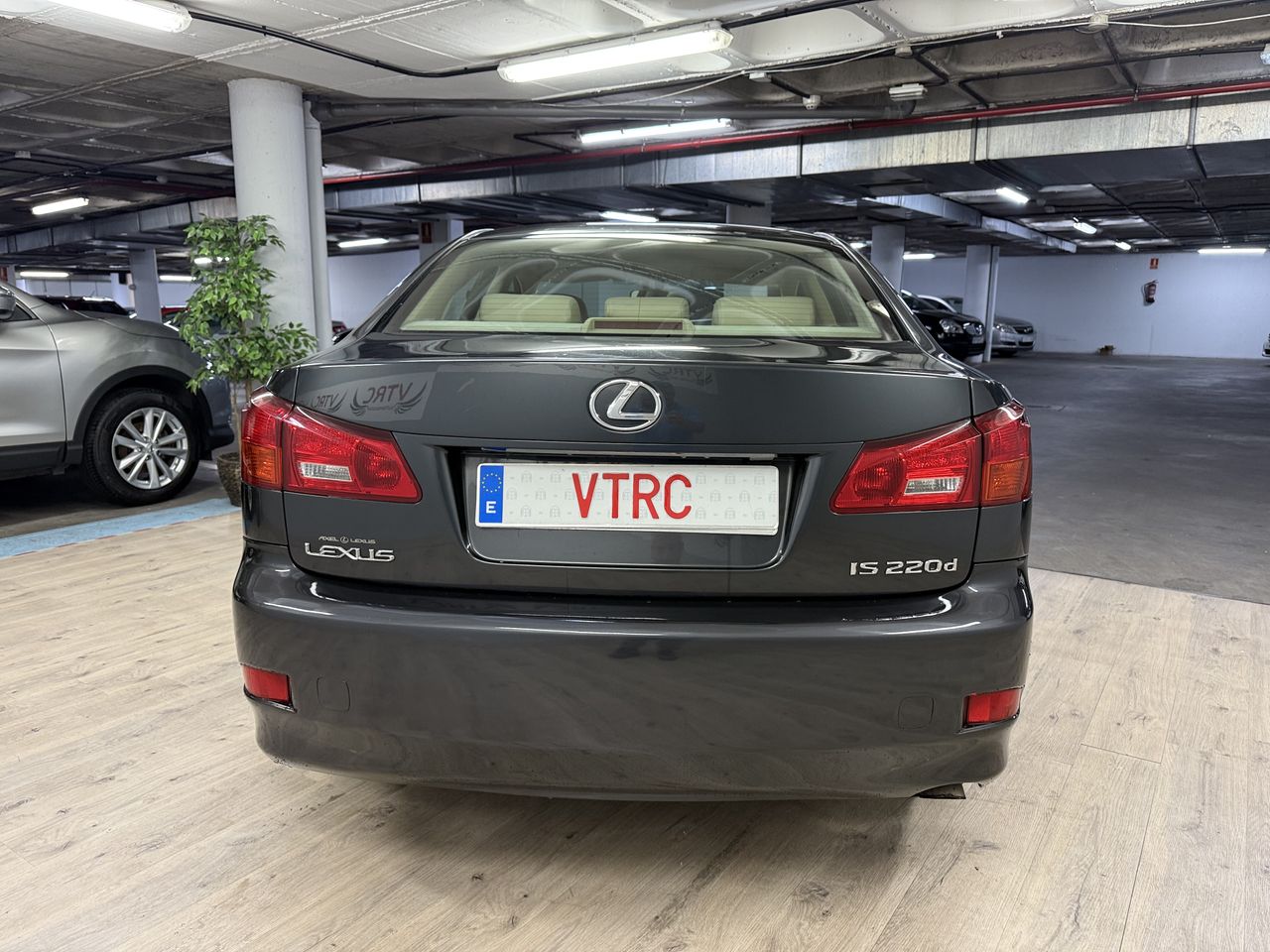 Lexus IS 220D  - Foto 4