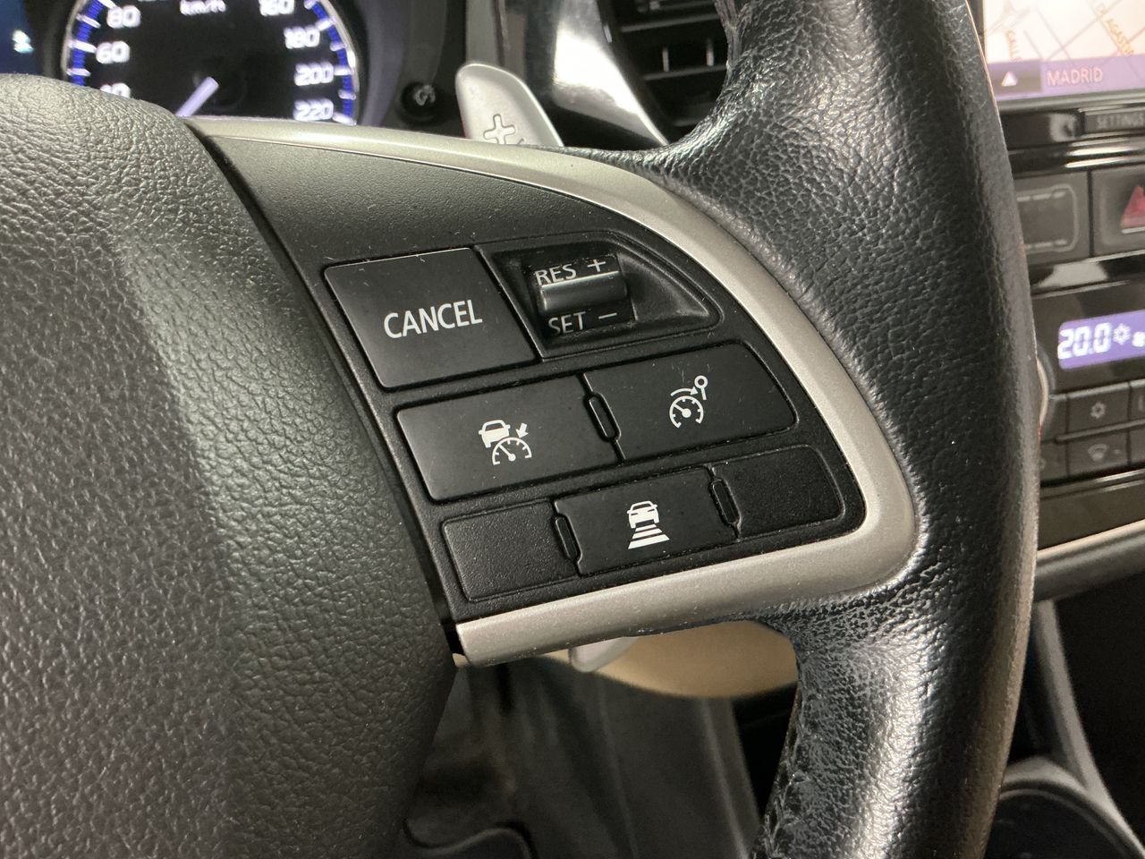 Mitsubishi Outlander 220 DID Kaiteki Auto 4WD  - Foto 30