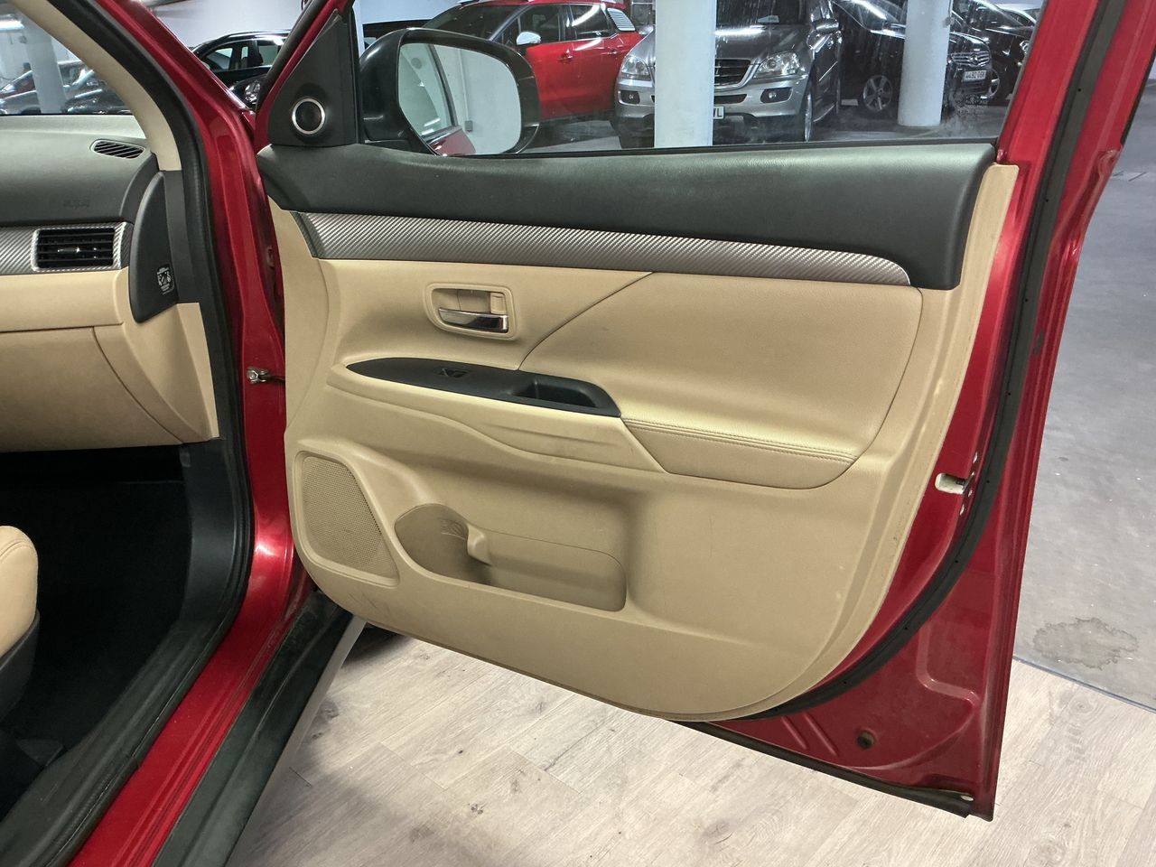 Mitsubishi Outlander 220 DID Kaiteki Auto 4WD  - Foto 10