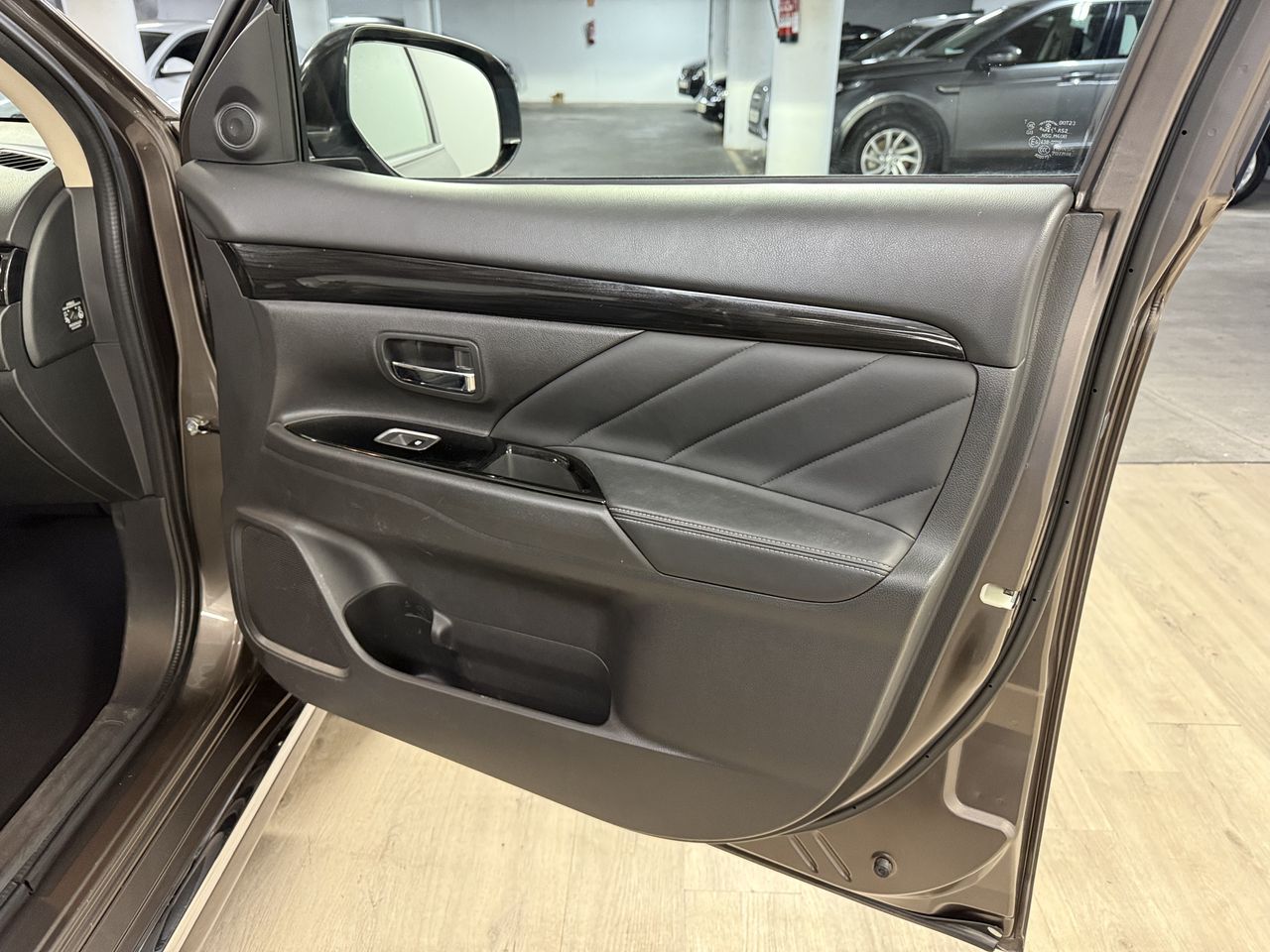 Mitsubishi Outlander plug-in híbrido OUTLANDER PHEV KAITEKI 4WD  - Foto 34