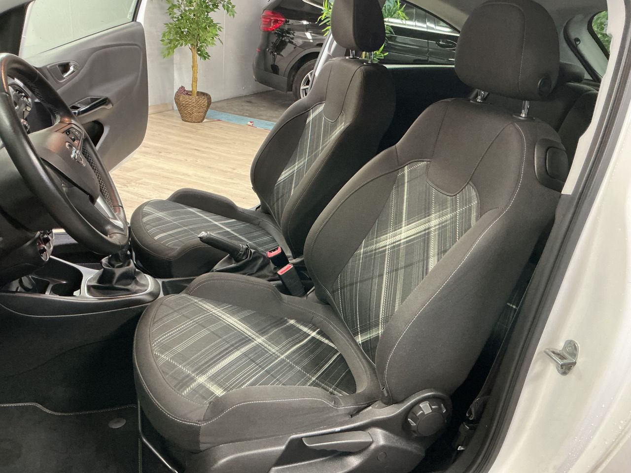 Opel Corsa COLOR EDITION 90  - Foto 24