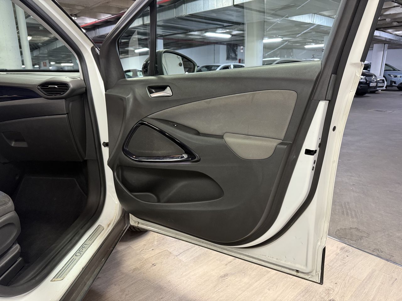 Opel Crossland X 1.2T S&S DESIGN LINE - 120 ANIVERSARIO x - Foto 9