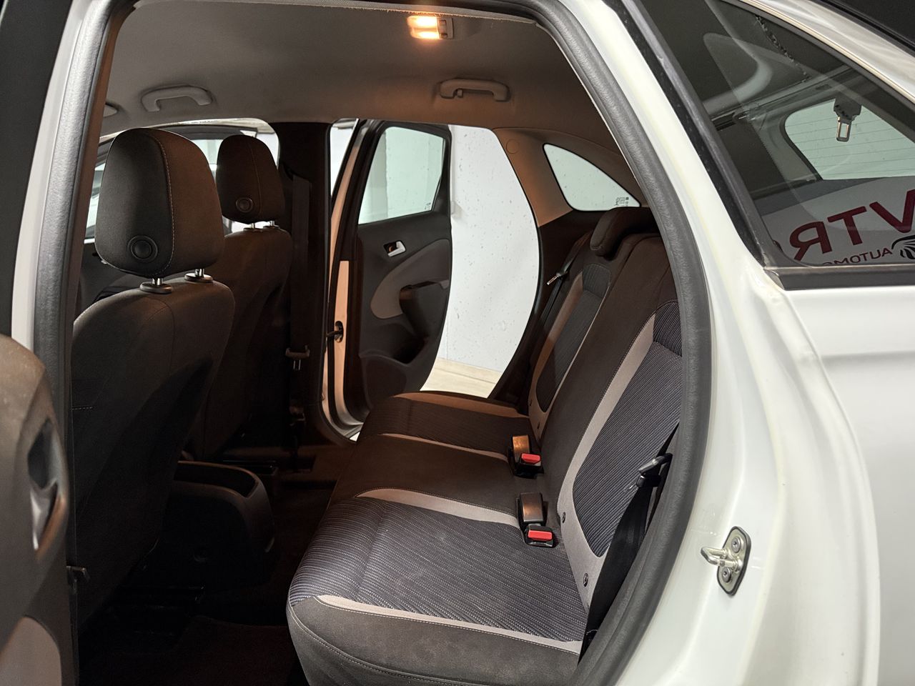 Opel Crossland X 1.2T S&S DESIGN LINE - 120 ANIVERSARIO x - Foto 15