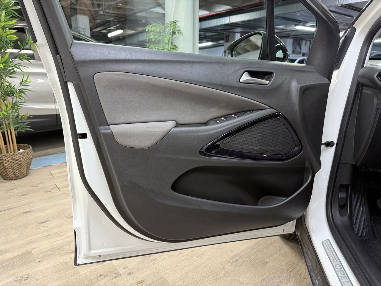 Opel Crossland X 1.2T S&S DESIGN LINE - 120 ANIVERSARIO x - Foto 5