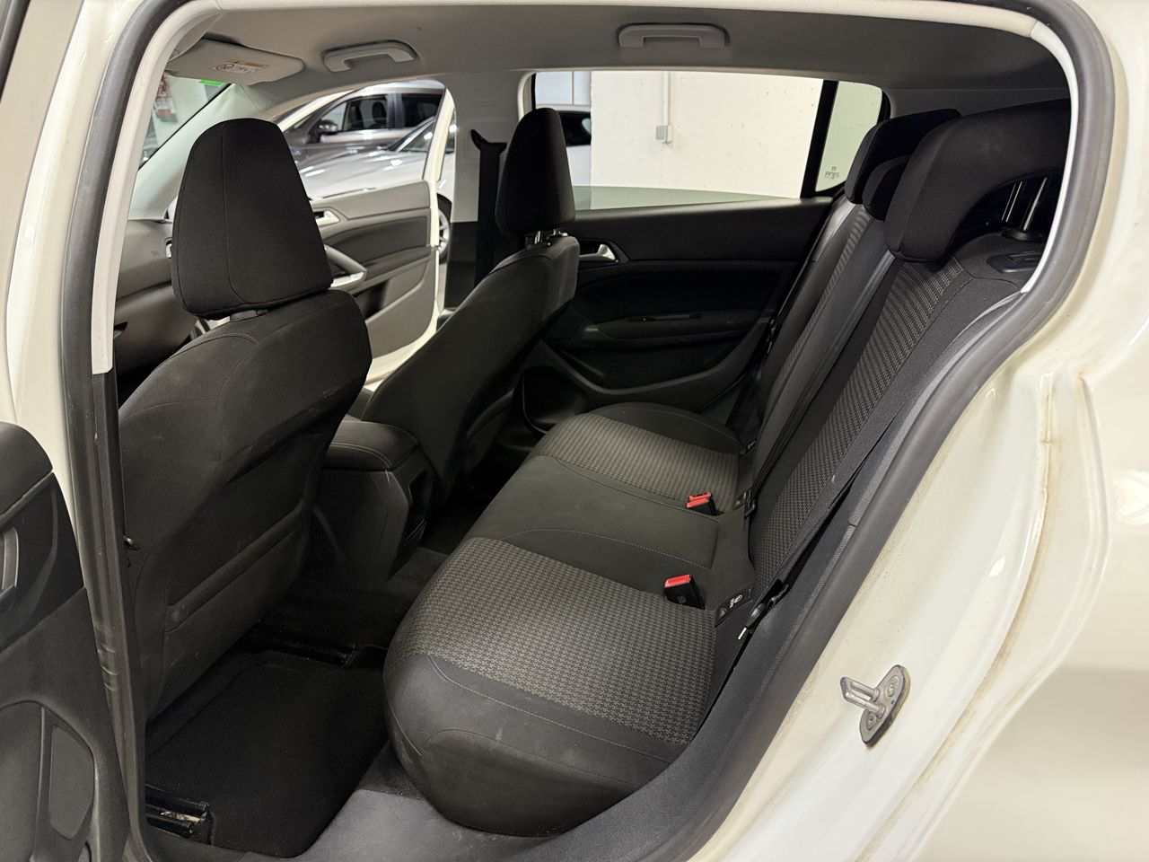 Peugeot 308 S&S Style - Foto 9