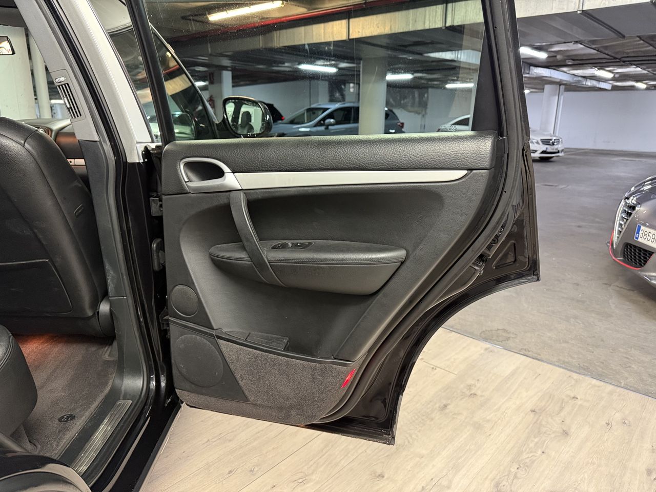 Porsche Cayenne S  - Foto 18