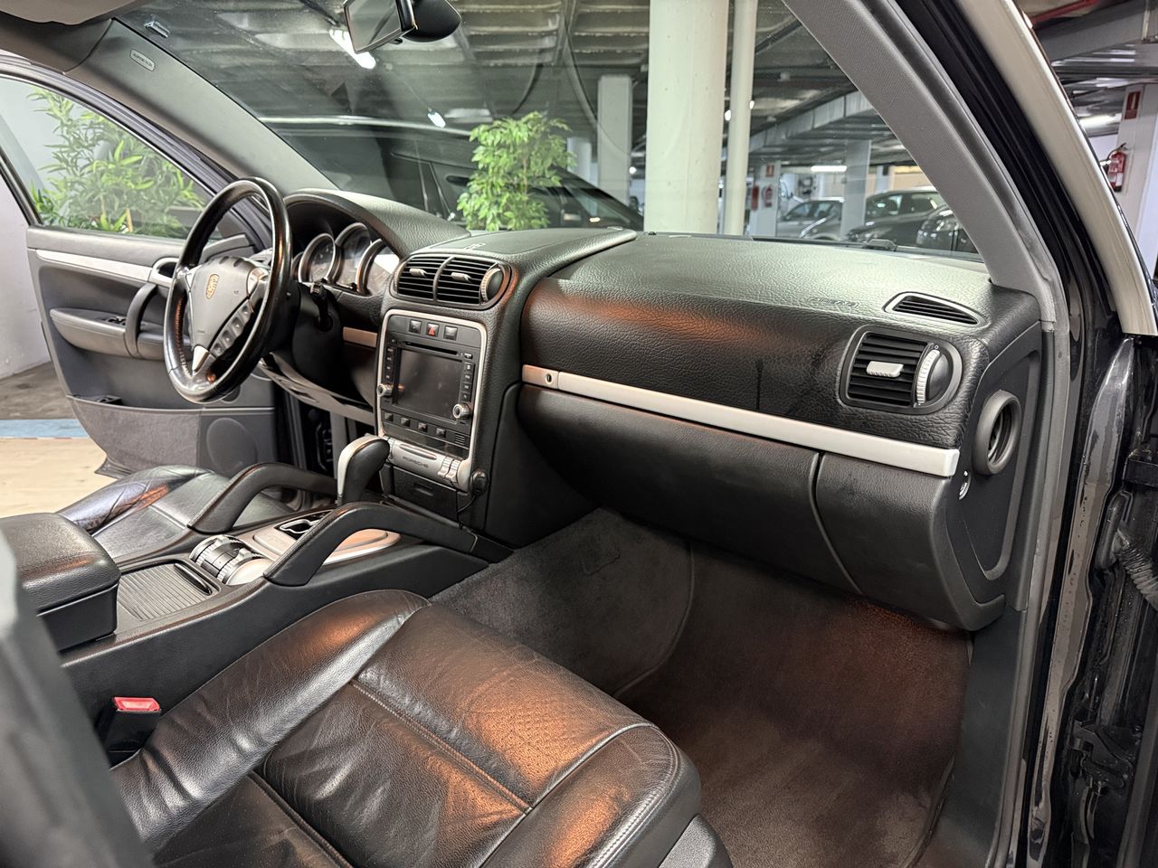 Porsche Cayenne S  - Foto 24