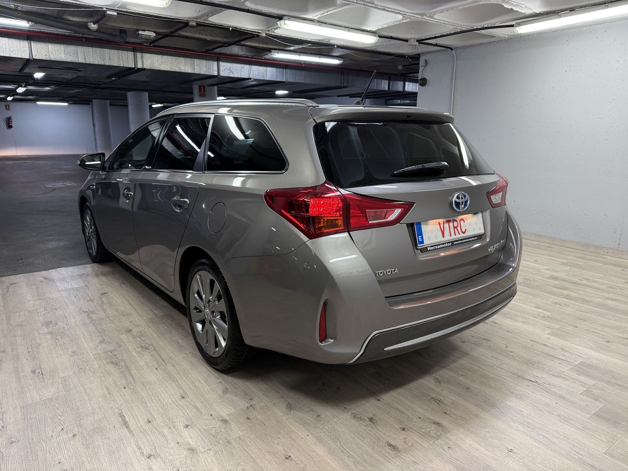 Toyota Auris Hybrid Advance  - Foto 18