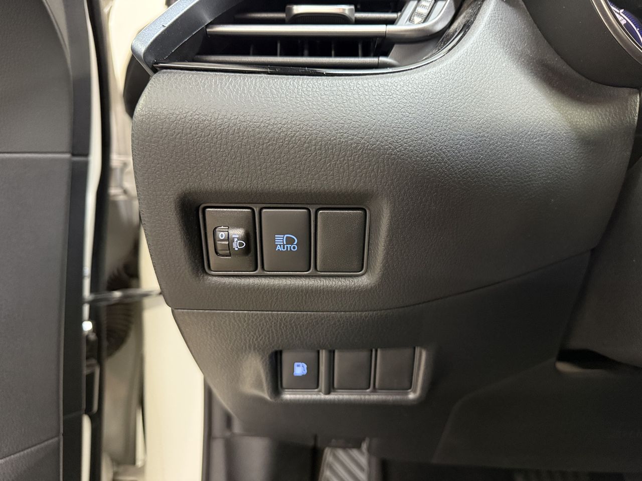 Toyota C-HR 2.0 180H Advance  - Foto 23