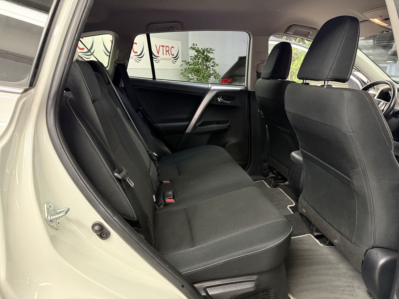 Toyota Rav4 Hybrid 4WD E-CVT  - Foto 10