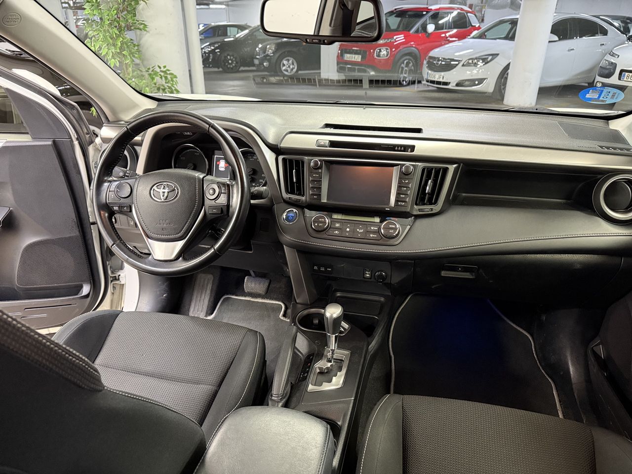 Toyota Rav4 Hybrid 4WD E-CVT  - Foto 11