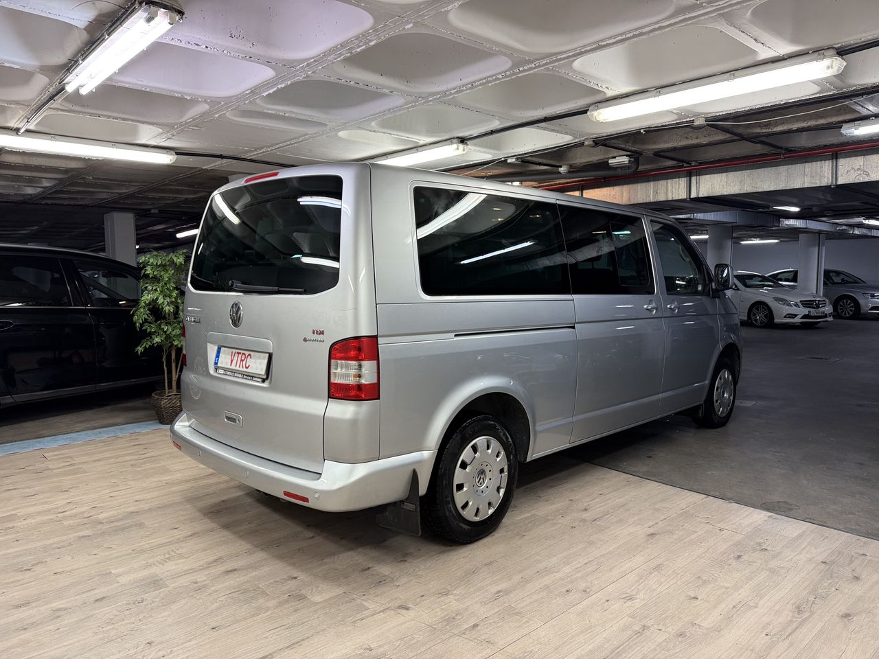 Volkswagen Caravelle 4Motion  - Foto 17