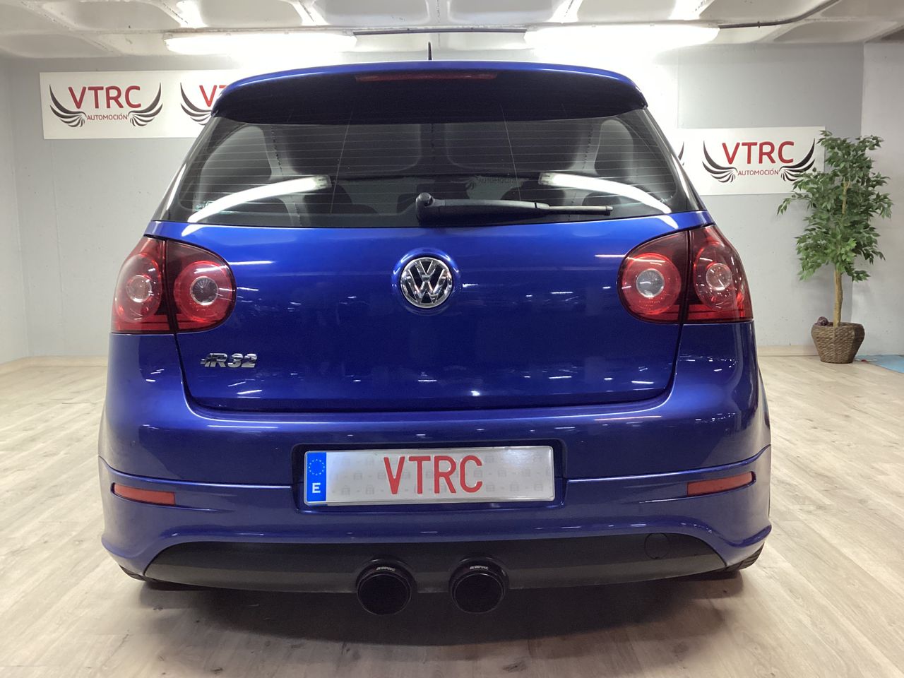 Volkswagen Golf R32 3.2 4MOTION  - Foto 31