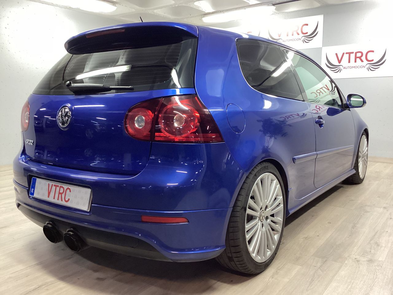 Volkswagen Golf R32 3.2 4MOTION  - Foto 32