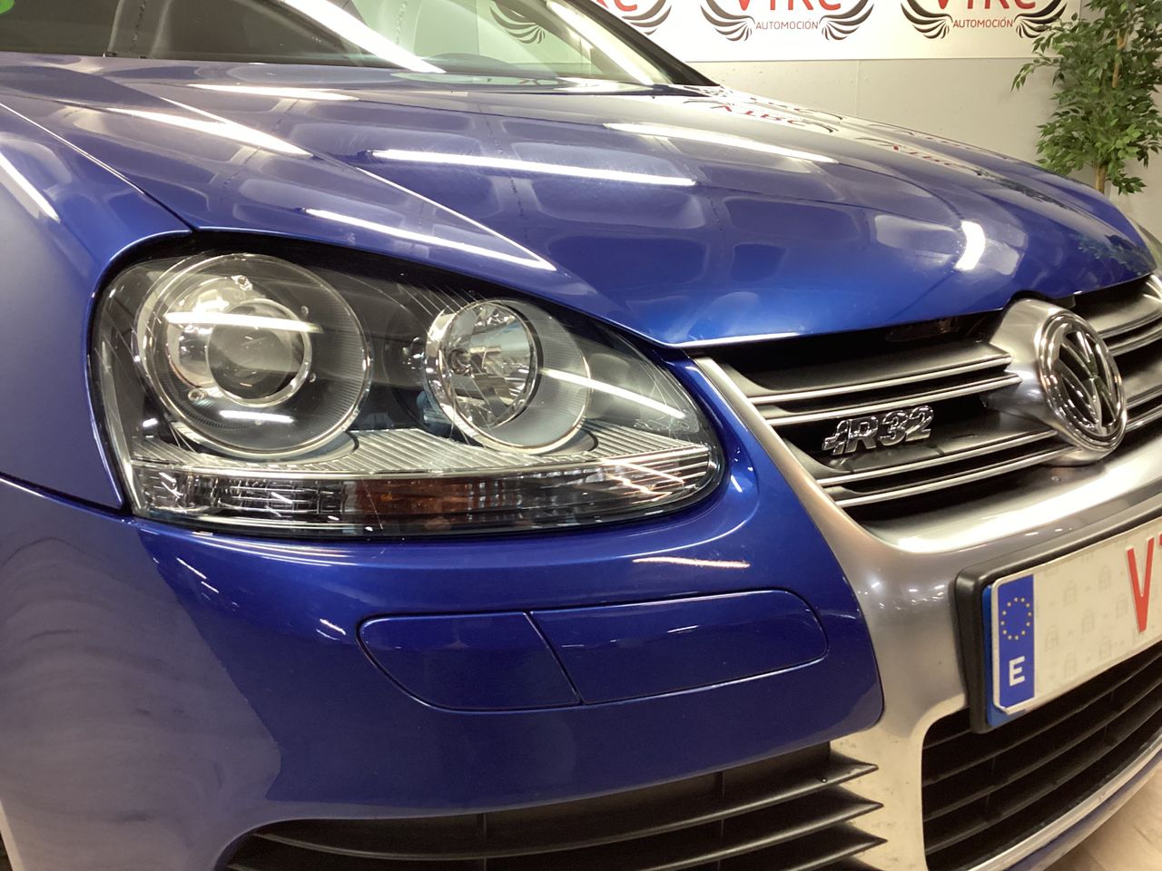 Volkswagen Golf R32 3.2 4MOTION  - Foto 9