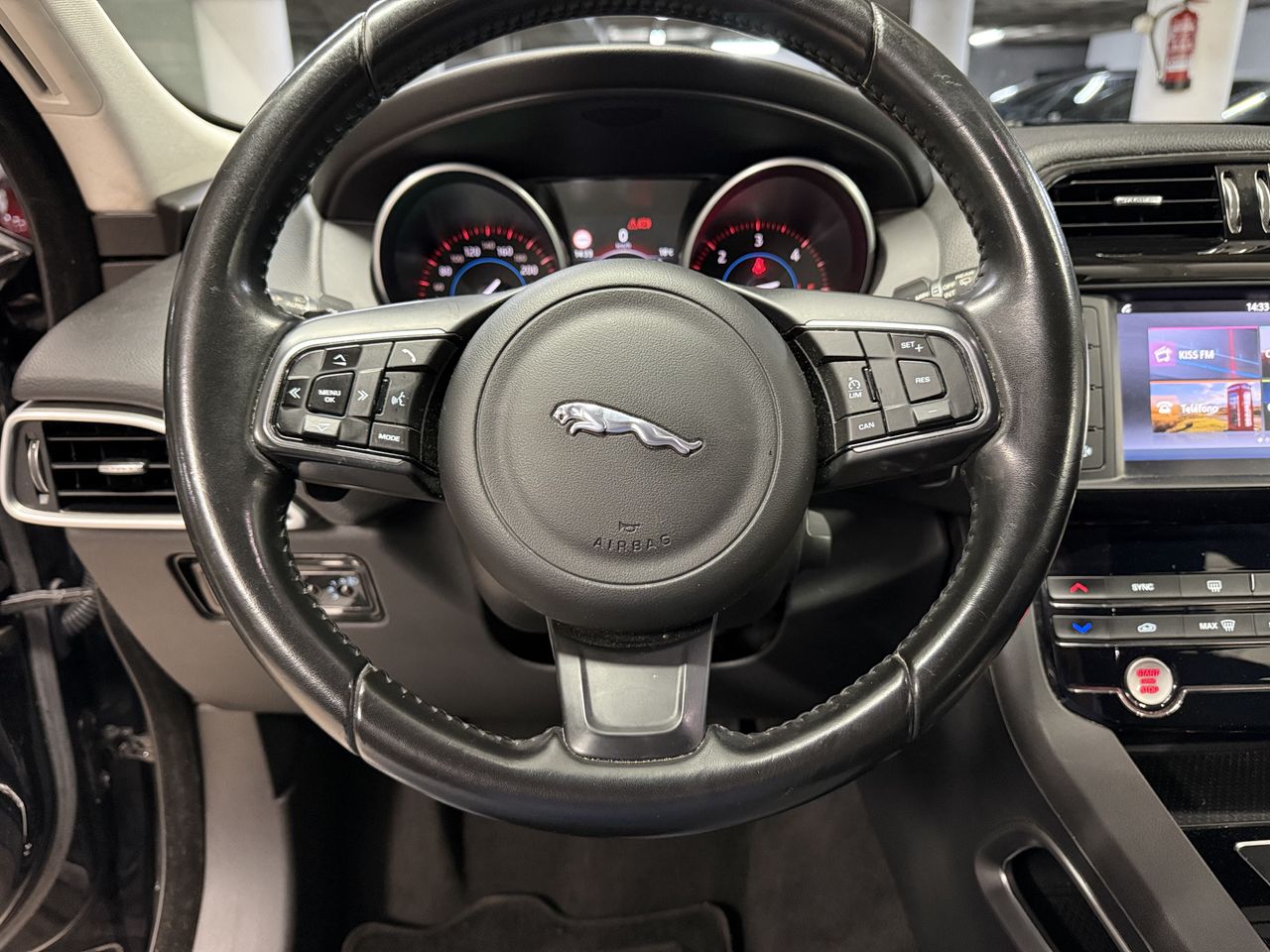 Jaguar F-Pace 2.0d AWD 16V  - Foto 23