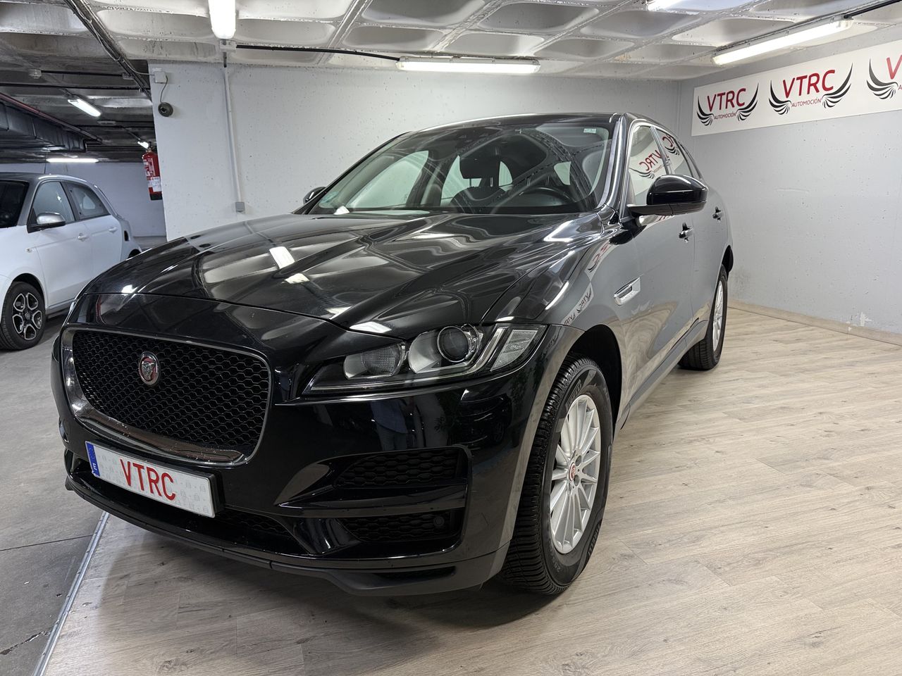 Jaguar F-Pace 2.0d AWD 16V  - Foto 8