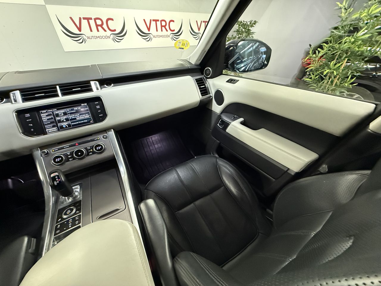 Land-Rover Range Rover Sport 3.0 SDV6 Hybrid HSE  - Foto 14