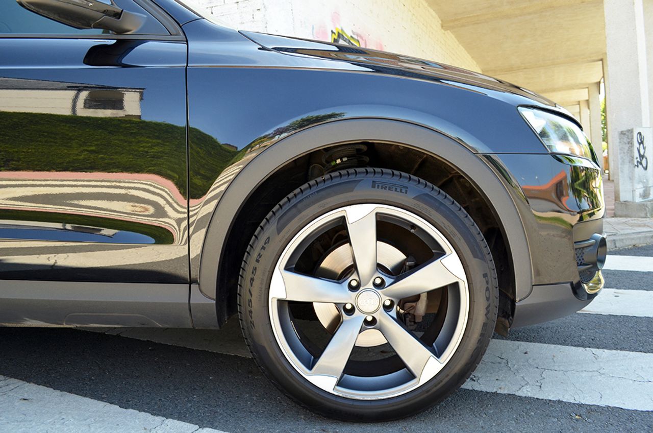 Audi Q3 2.0 Tdi 140cv Ambition  - Foto 47