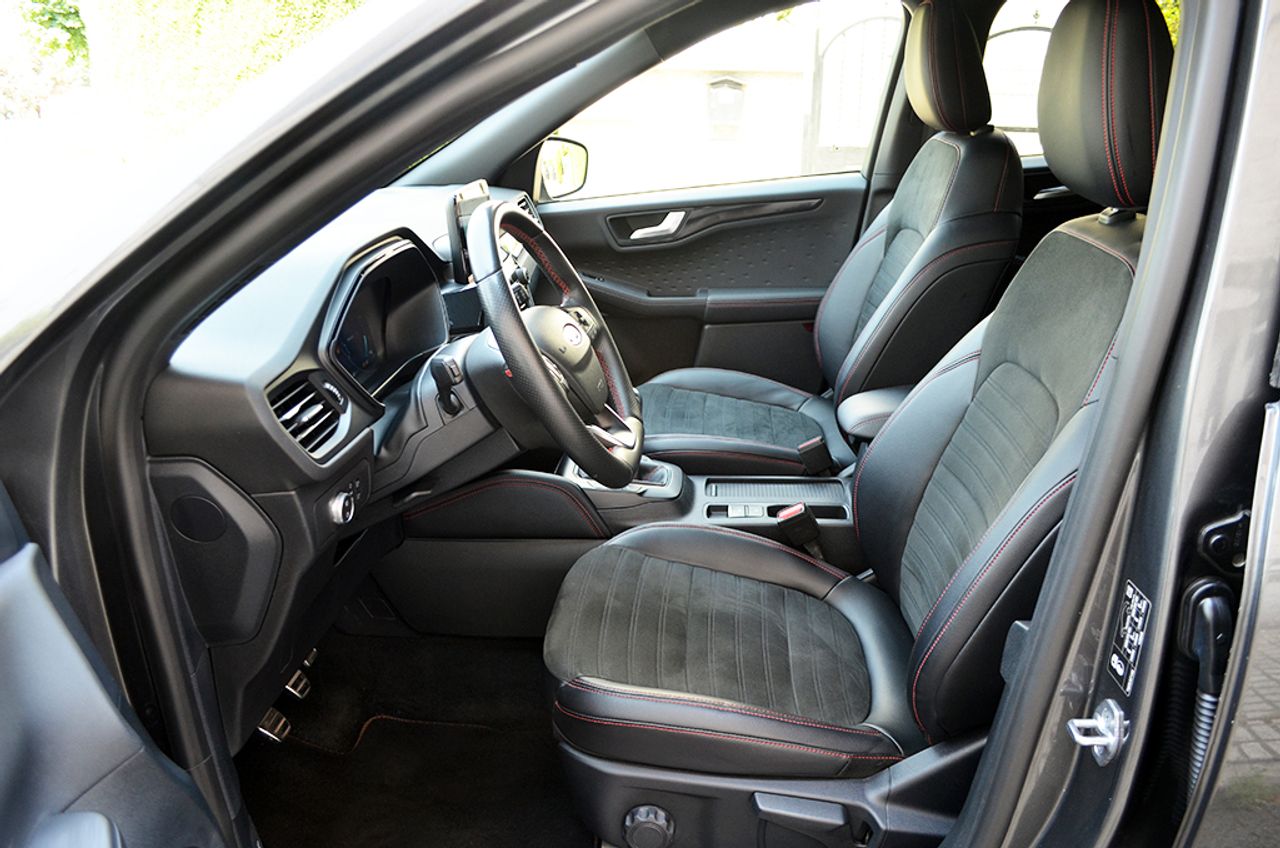 Ford Kuga 2.0 EcoBlue MHEV 150cv ST-Line X  - Foto 8