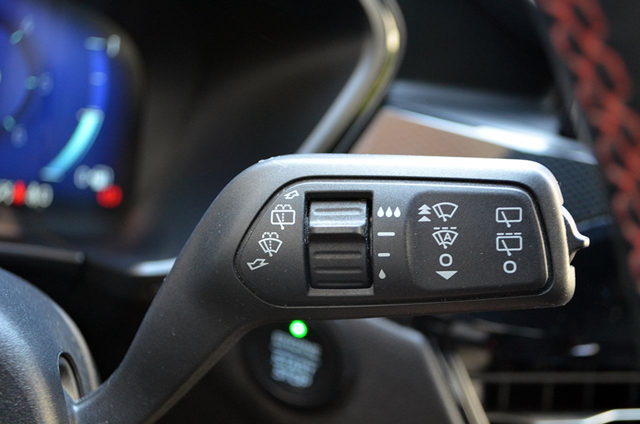 Ford Kuga 2.0 EcoBlue MHEV 150cv ST-Line X  - Foto 22