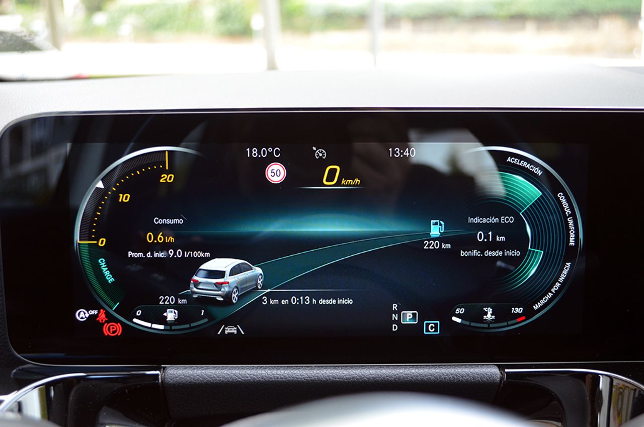 Mercedes Clase B 200d 8G-DCT 150cv AMG  - Foto 26