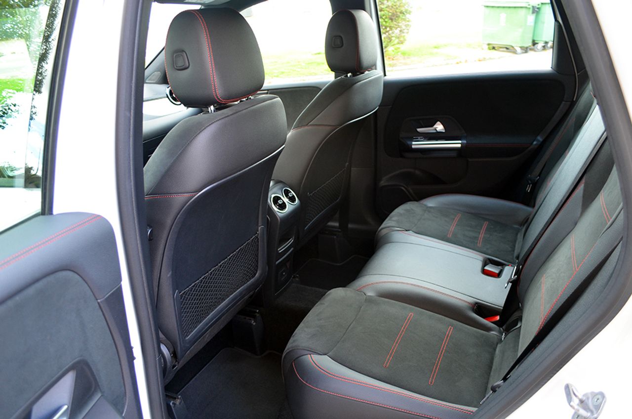 Mercedes Clase B 200d 8G-DCT 150cv AMG  - Foto 9