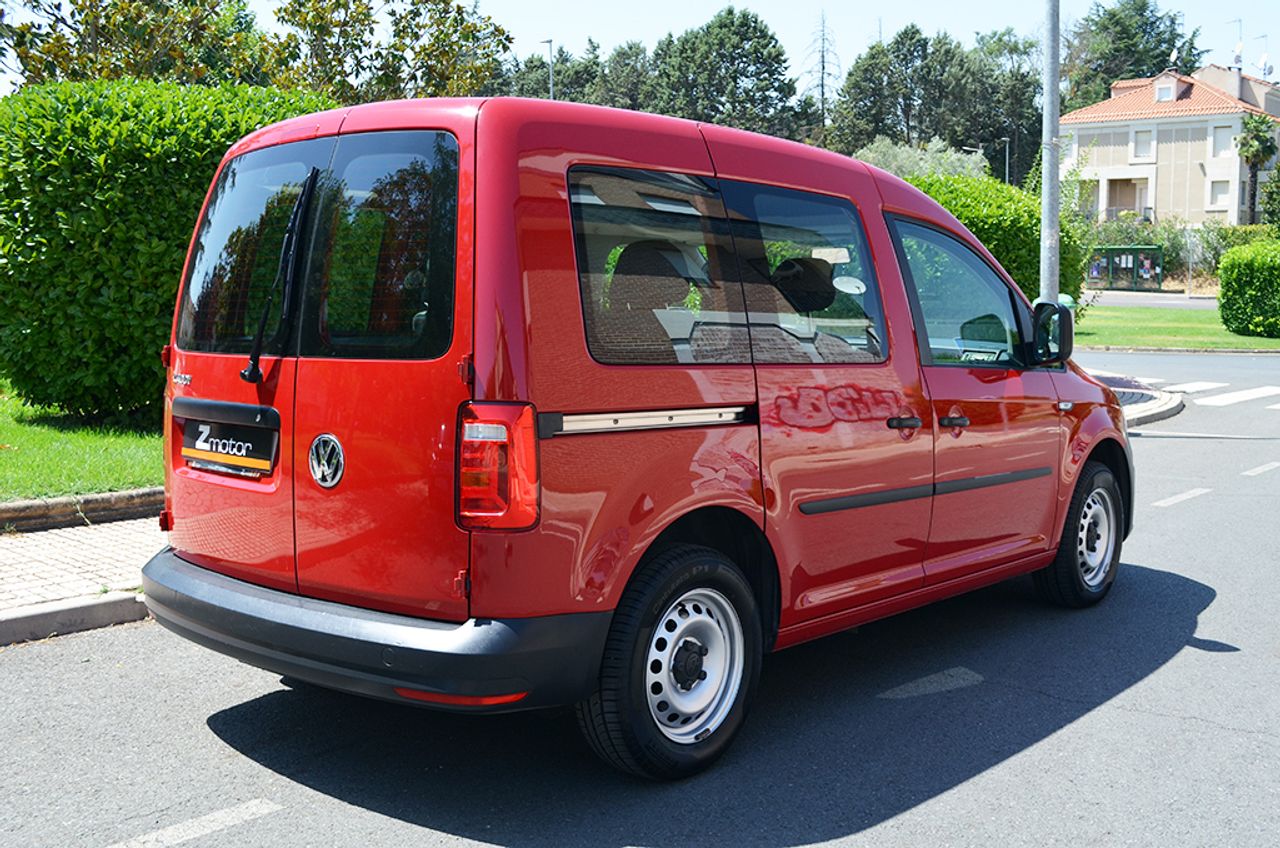 Volkswagen Caddy 2.0 Tdi 102cv 5 plazas  - Foto 4