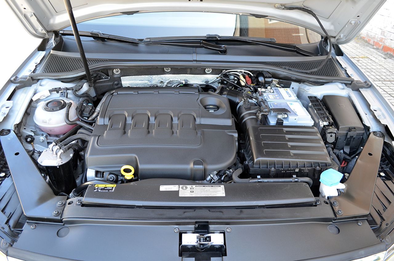 Volkswagen Passat Variant 2.0 Tdi 190cv DSG R-Line  - Foto 93