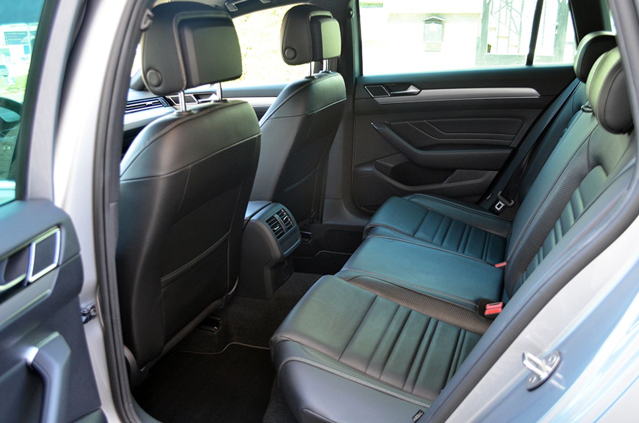 Volkswagen Passat Variant 2.0 Tdi 190cv DSG R-Line  - Foto 9