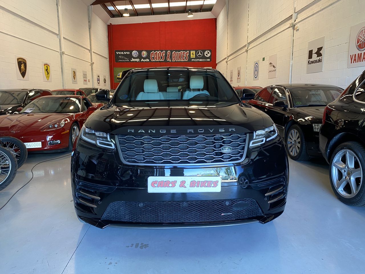 Land-Rover Range Rover Velar 2.0D I4 150kW RDynamic S 4WD Auto  - Foto 6