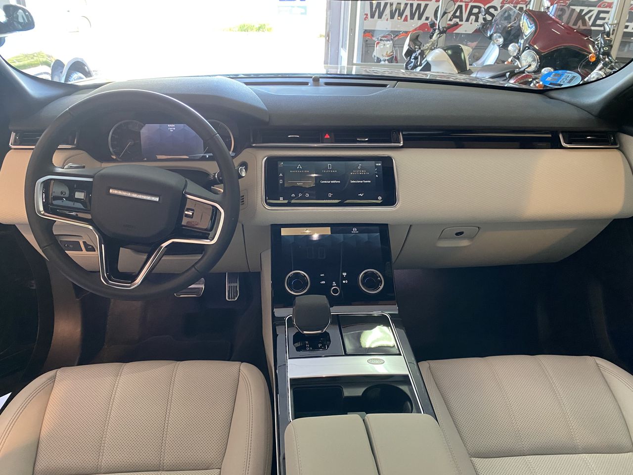 Land-Rover Range Rover Velar 2.0D I4 150kW RDynamic S 4WD Auto  - Foto 18