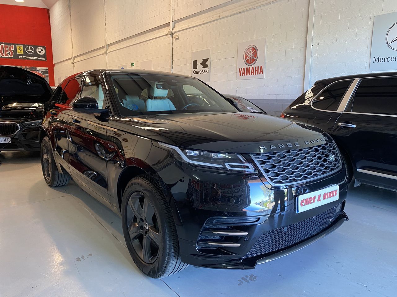 Land-Rover Range Rover Velar 2.0D I4 150kW RDynamic S 4WD Auto  - Foto 7