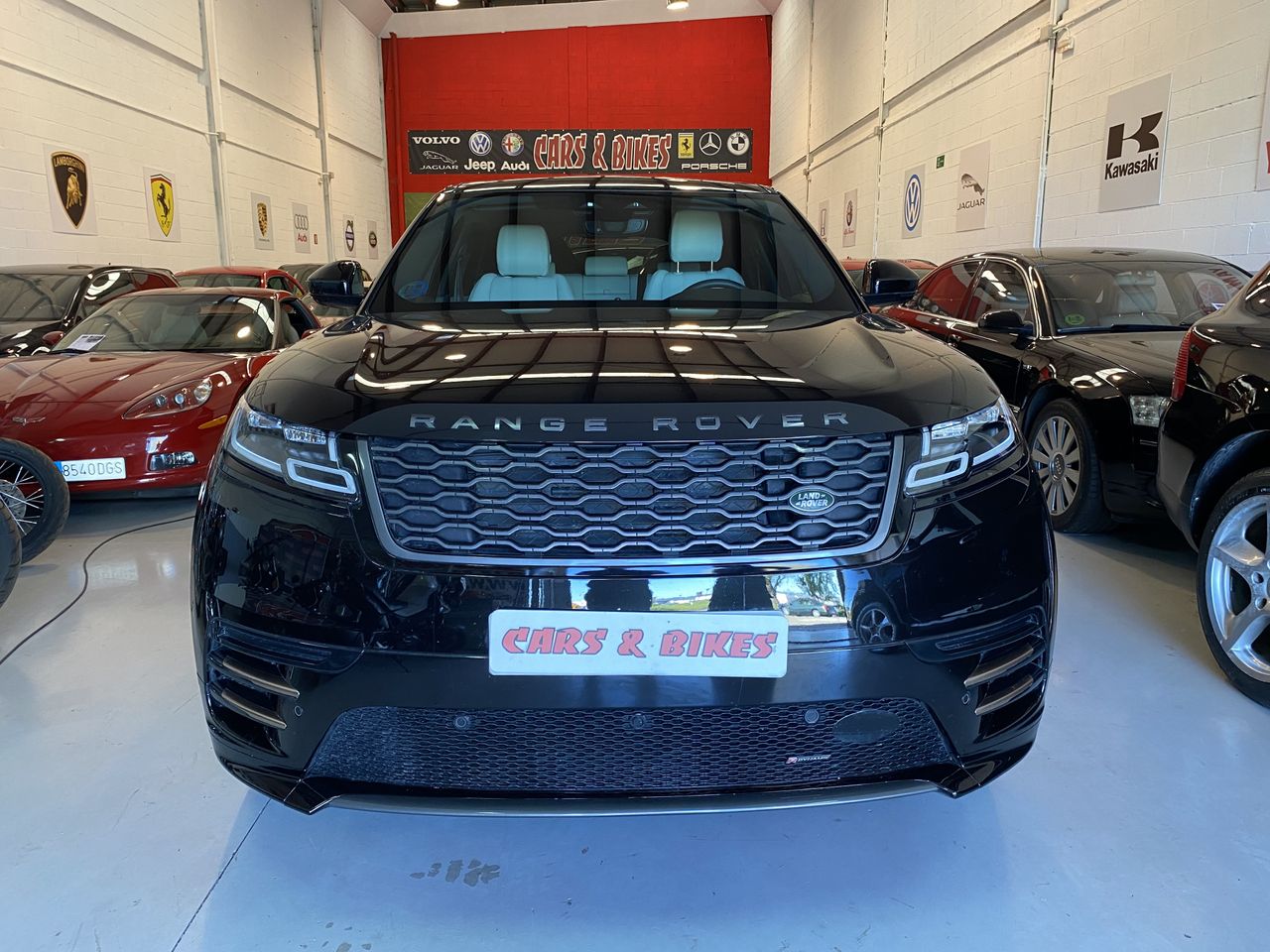 Land-Rover Range Rover Velar 2.0D I4 150kW RDynamic S 4WD Auto  - Foto 4