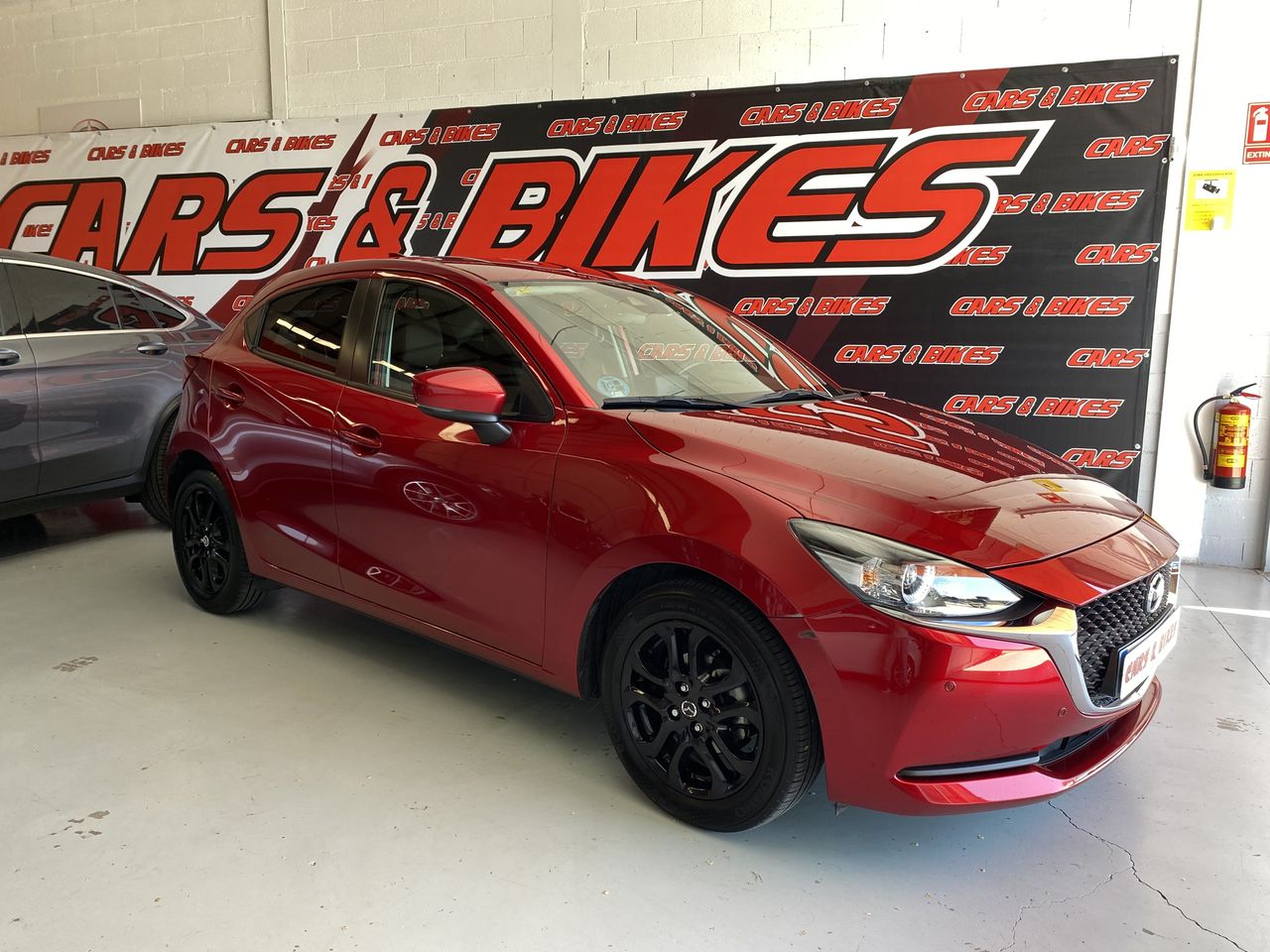 Mazda 2 1.5 GE 66kW 90CV Black Tech Edition AT  - Foto 5