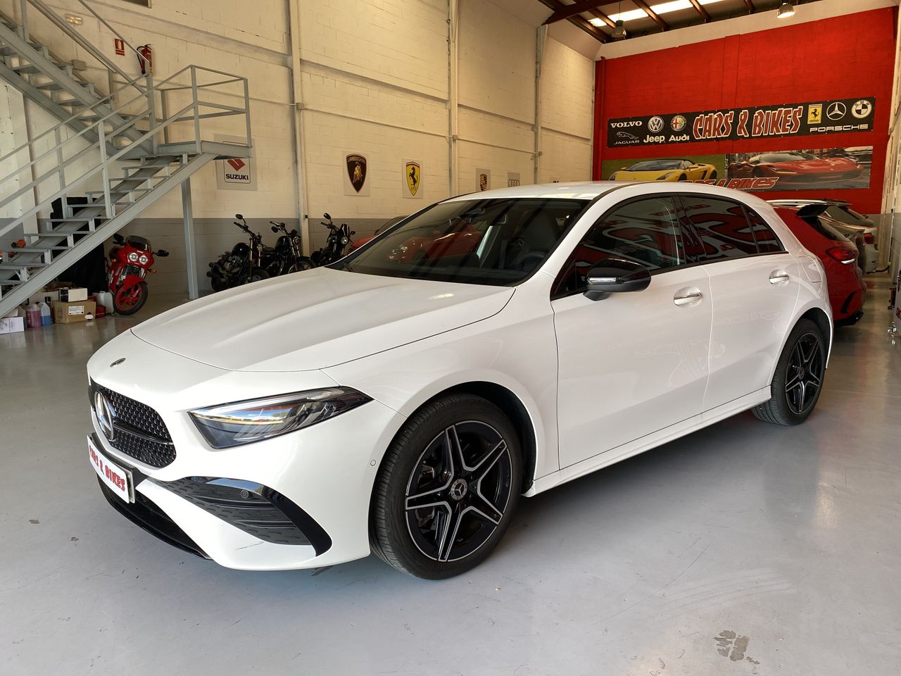 Mercedes Clase A  250 e AMG LINE  - Foto 3