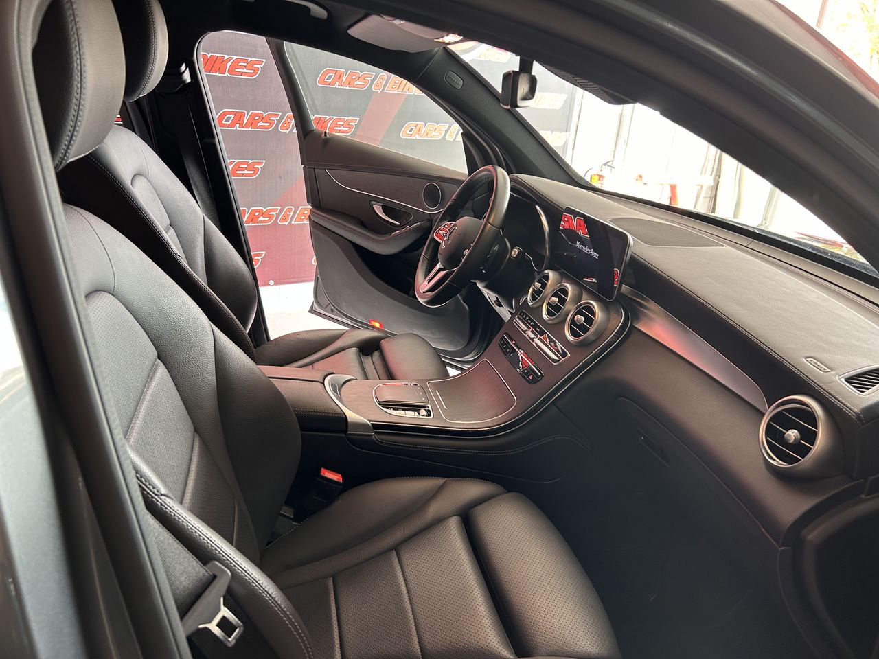 Mercedes Clase GLC 300 4MATIC  - Foto 11