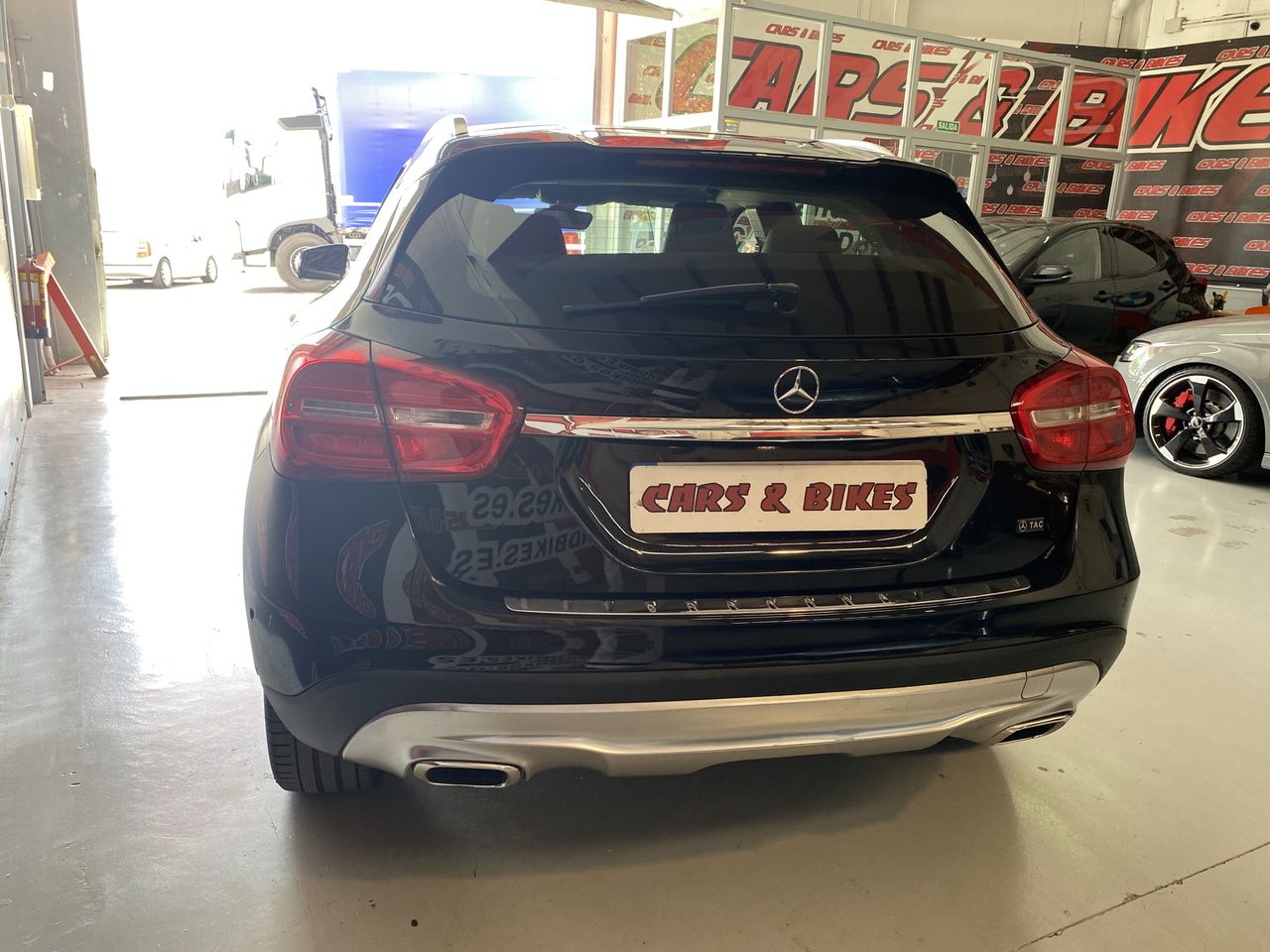 Mercedes GLA 200 URBAN  - Foto 9