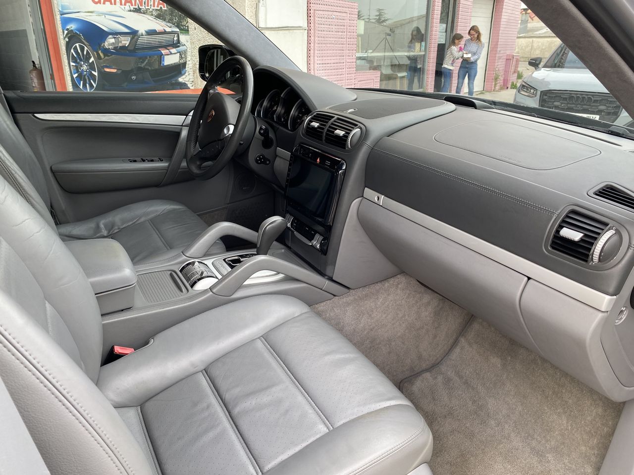 Porsche Cayenne Turbo 500CV - Foto 17