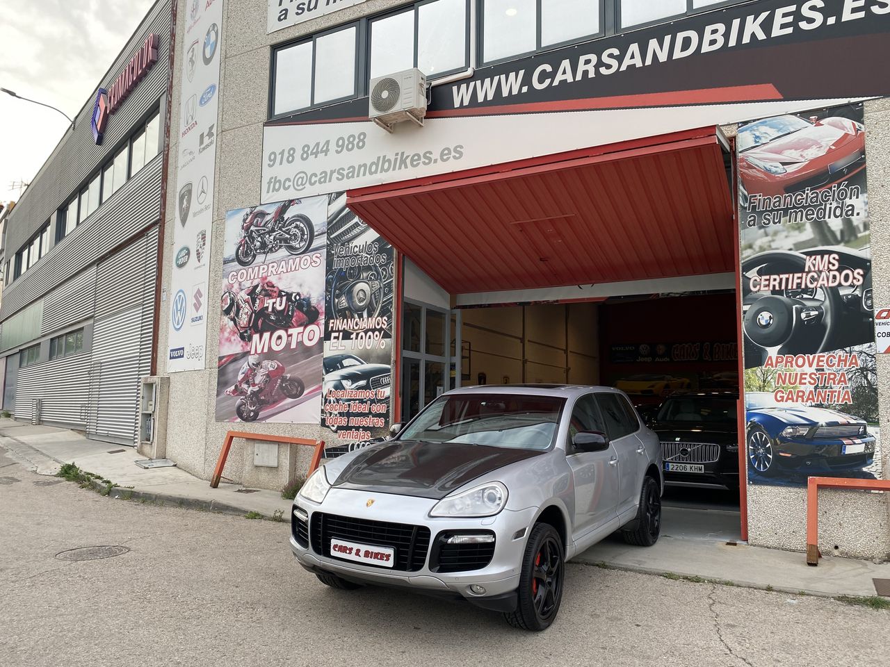 Porsche Cayenne Turbo 500CV - Foto 29