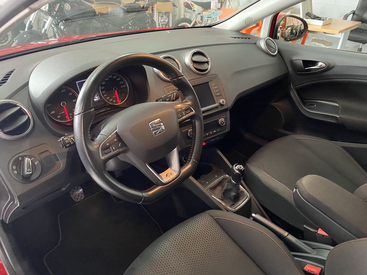 Seat Ibiza 1.2 FR 110CV  - Foto 17