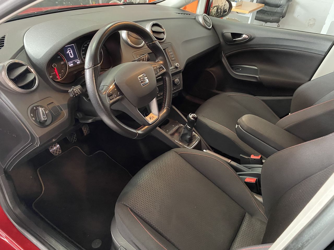 Seat Ibiza 1.2 FR 110CV  - Foto 11