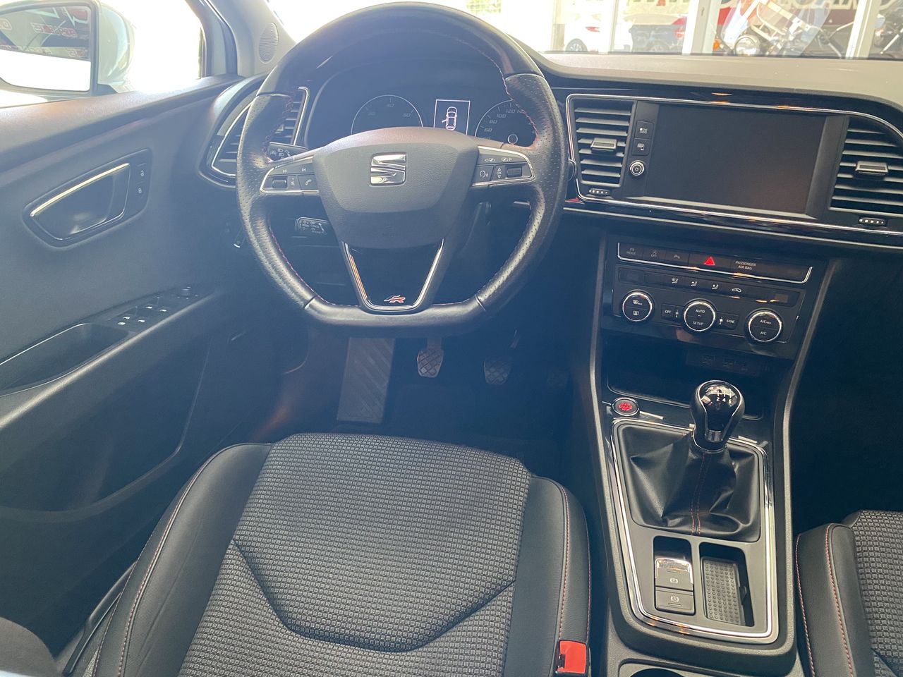 Seat Leon FR ST 150 CV  - Foto 16