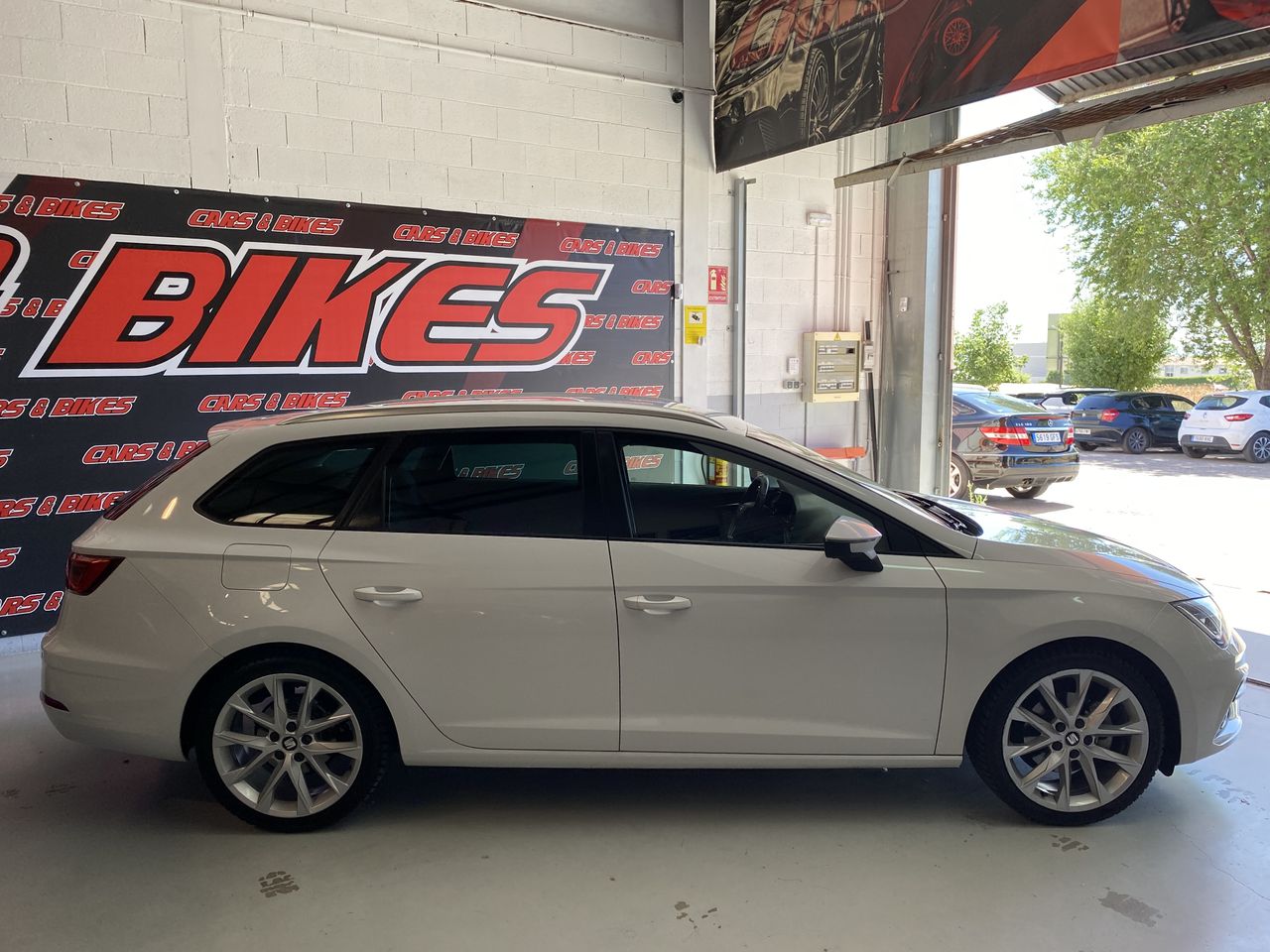 Seat Leon FR ST 150 CV  - Foto 4