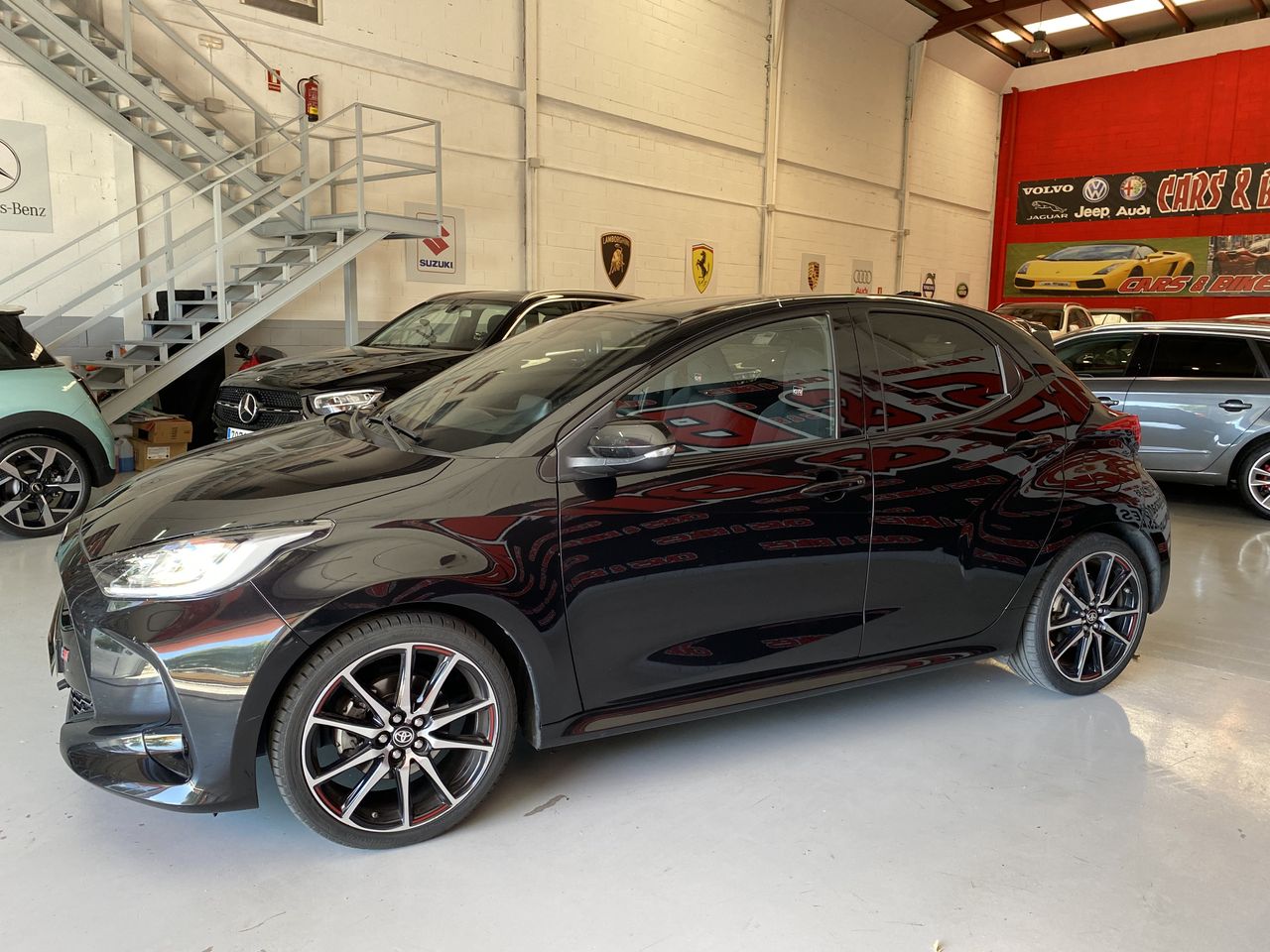 Toyota Yaris 1.5 120H GR Sport  - Foto 12