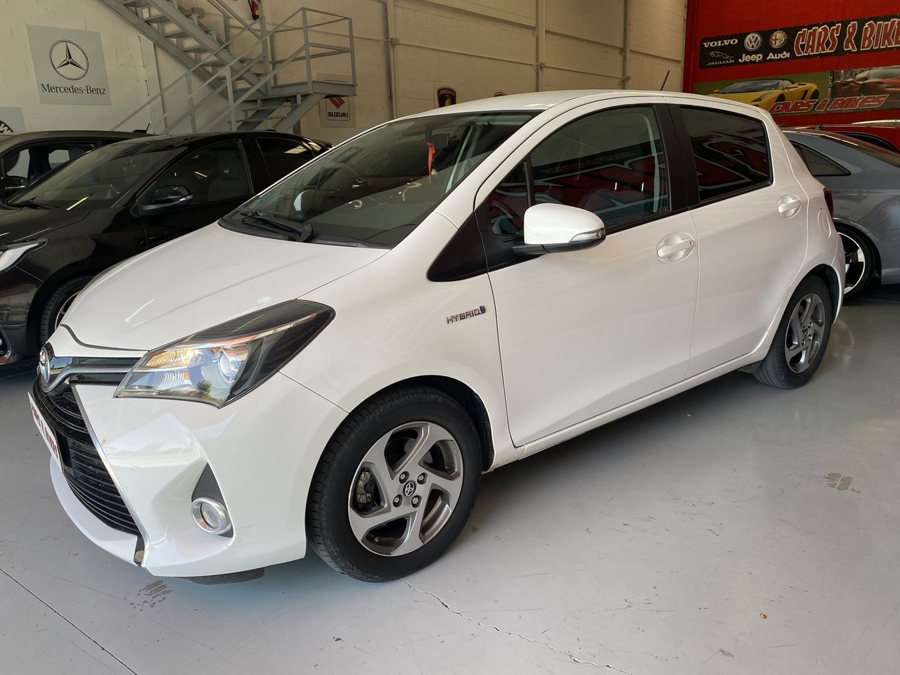 Toyota Yaris Hybrid Active  - Foto 9