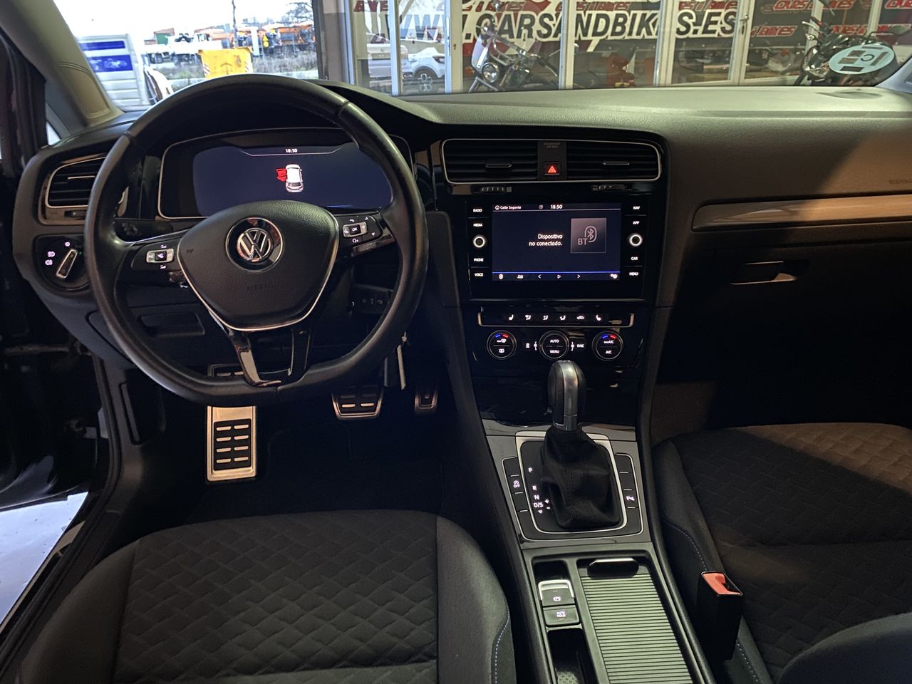 Volkswagen Golf 1.6 TDI 115CV ENJOY DSG  - Foto 13